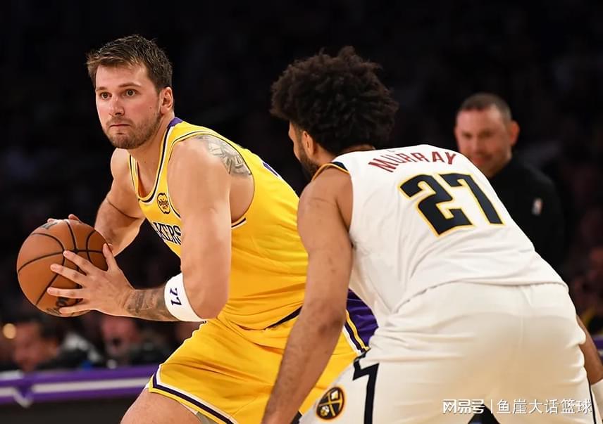 易倍体育官方网站-NBA最新排名！湖人反超火箭，凯尔特人保底附加赛，快船雪上加霜
